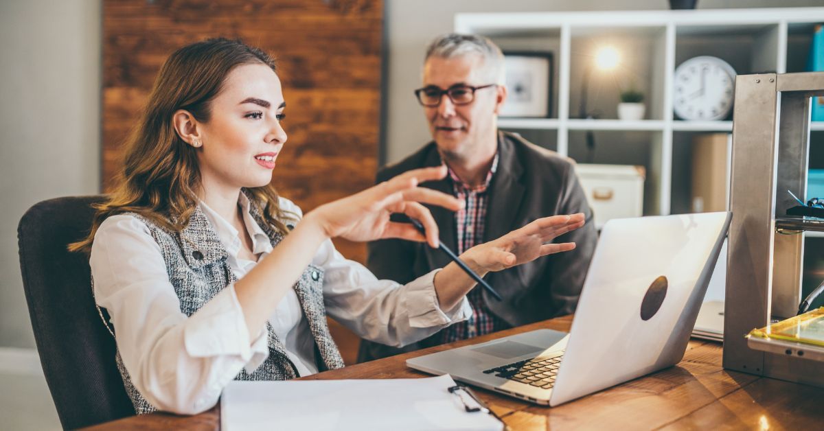 Mentoring interno e inverso: aprendizaje bidireccional y transferencia de conocimiento